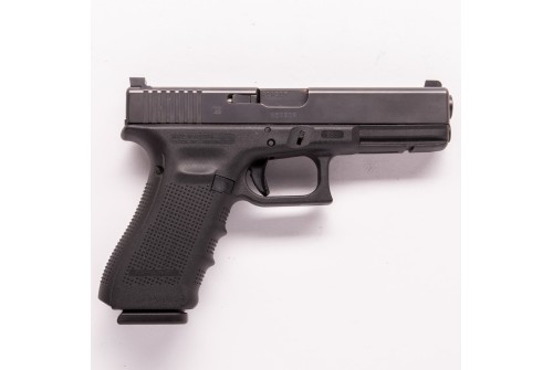 USED GLOCK G17 Gen 4 9MM, 4.49in. Barrel, 17rd, Good To Very-Good - Black [MPN: G174U3]