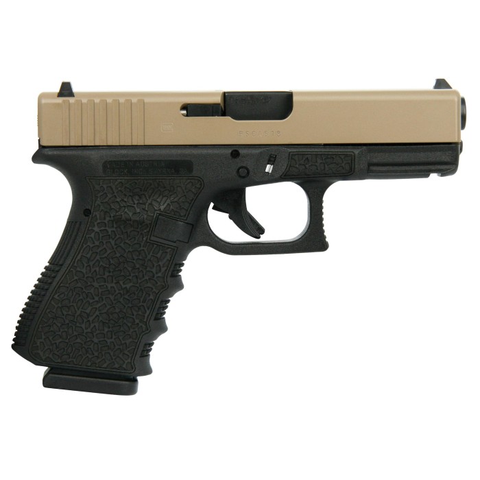 Glock 19 Gen 3 Flat Dark Earth / Black 9mm 4.02" Barrel 15-Rounds Cobblestone Stippled USA Made