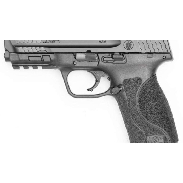 Smith & Wesson M&P 9 M2.0 Handgun 9Mm Luger 17Rd Magazine 4.25" Barrel Black Night Sights Optic Ready Used 13353U