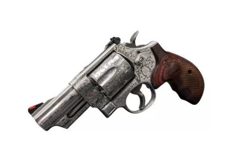 Smith & Wesson Model 629 Deluxe STS Limited Edition Engraved Alaskan Grizzly 44Mag 3" 6rd, Stainless/Wood