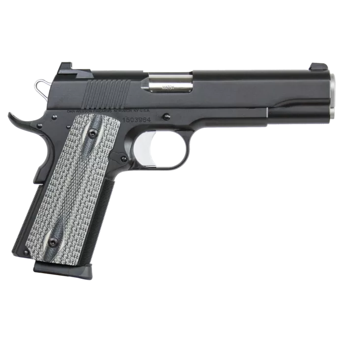 Dan Wesson Valor 1911 Semi-Auto Pistol - Black Duty Finish Dan Wesson Valor 1911 Semi-Auto Pistol - Black Duty Finish
